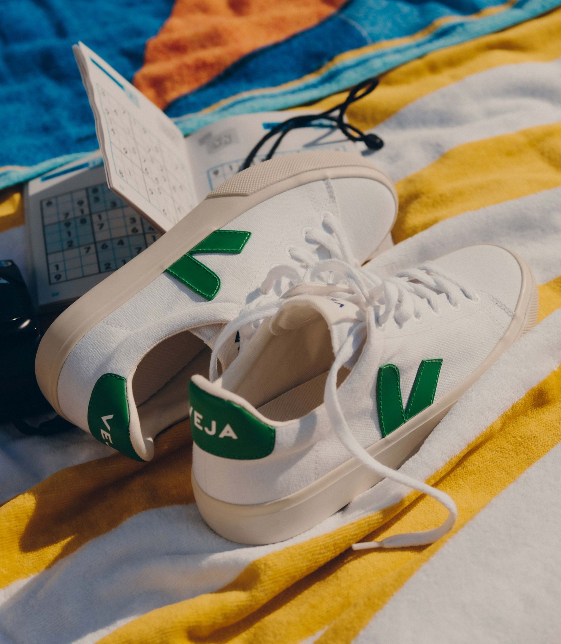 VEJA CAMPO CANVAS WHITE EMERAUDE | VJ24185