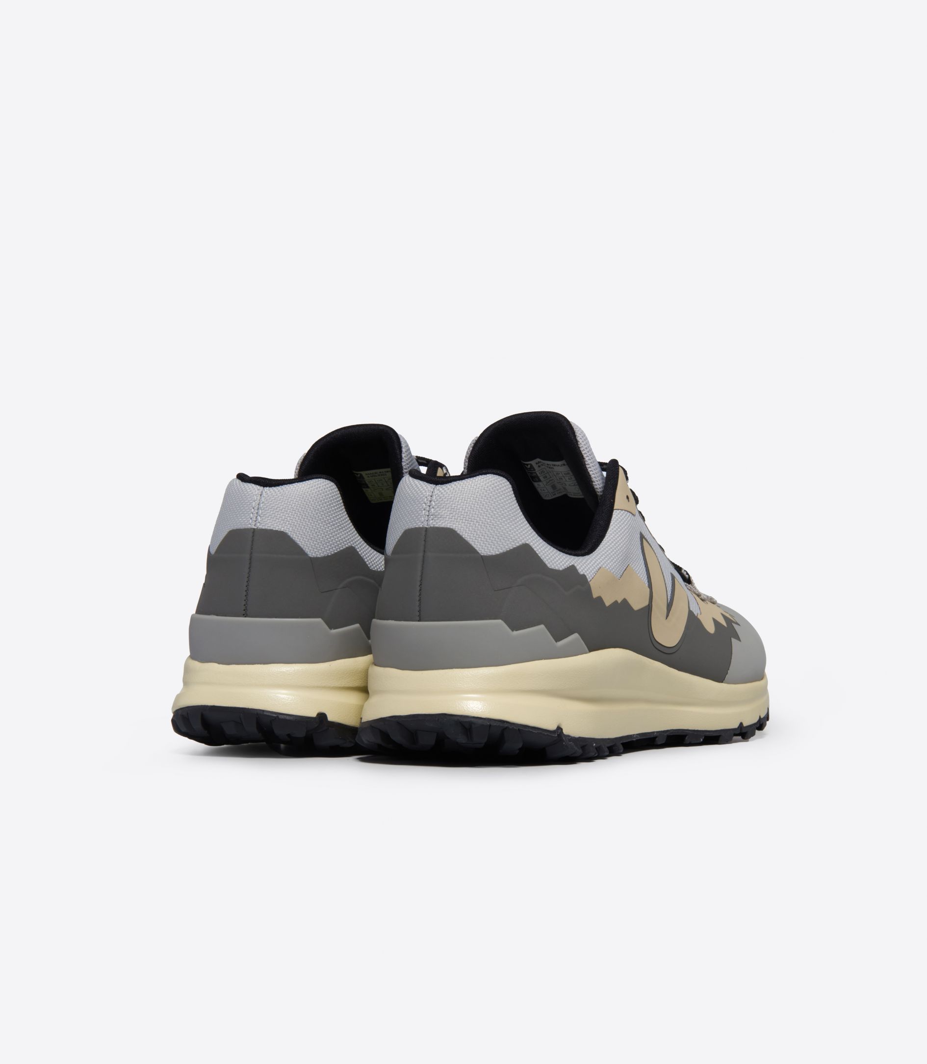 VEJA FITZ ROY LIGHT TREK-SHELL SHARK ALMOND | VJ24424