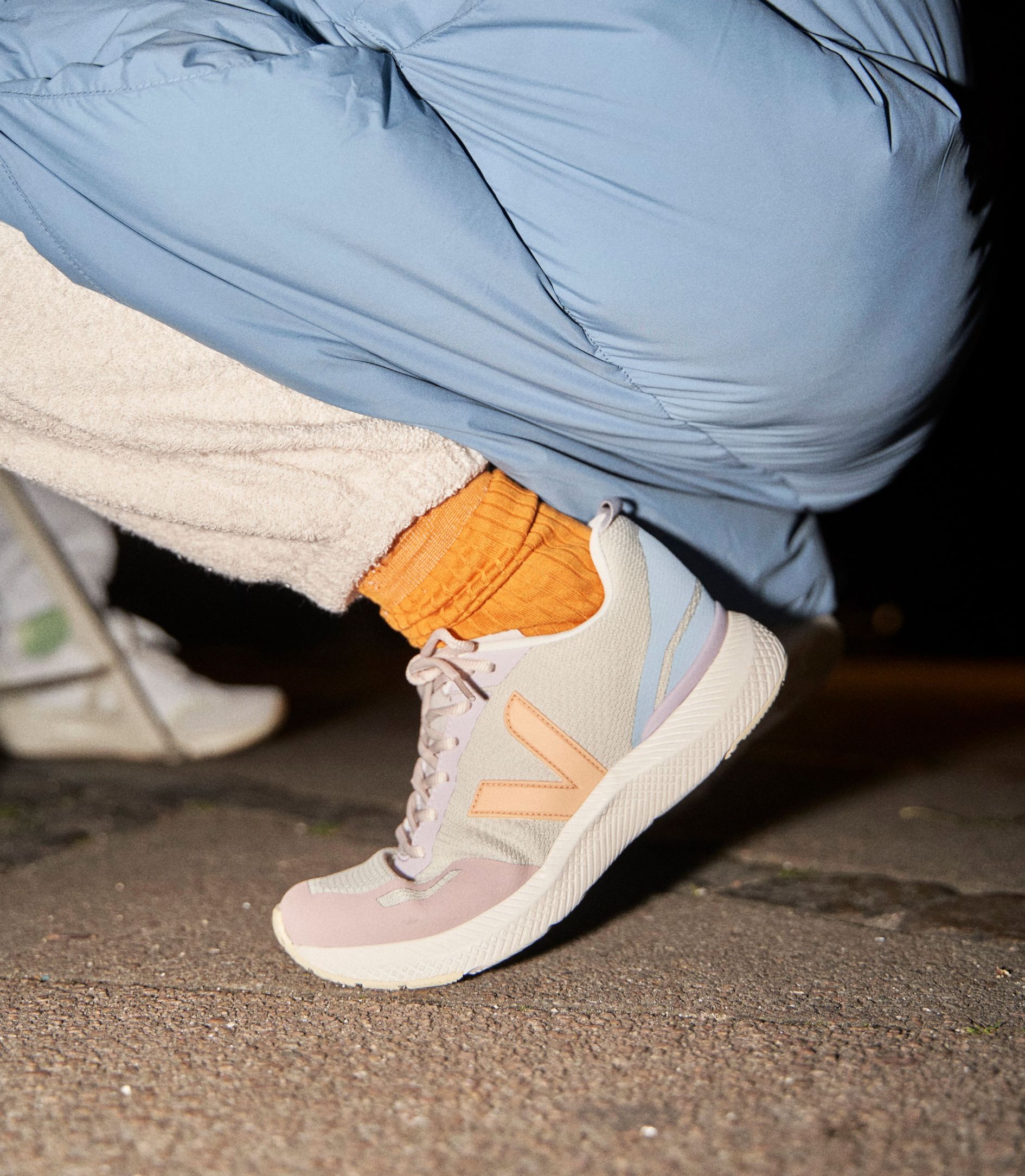 VEJA IMPALA ENGINEERED-MESH NATURAL PEACH | VJ24780