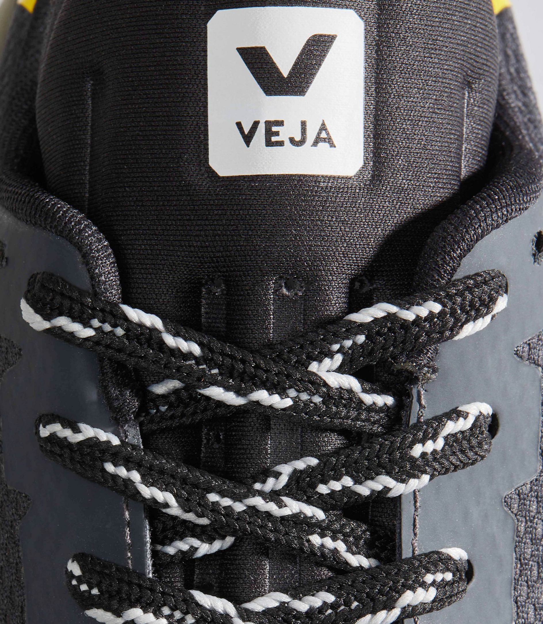 VEJA LACES PET BLACK OXFORD GREY | VJ24902