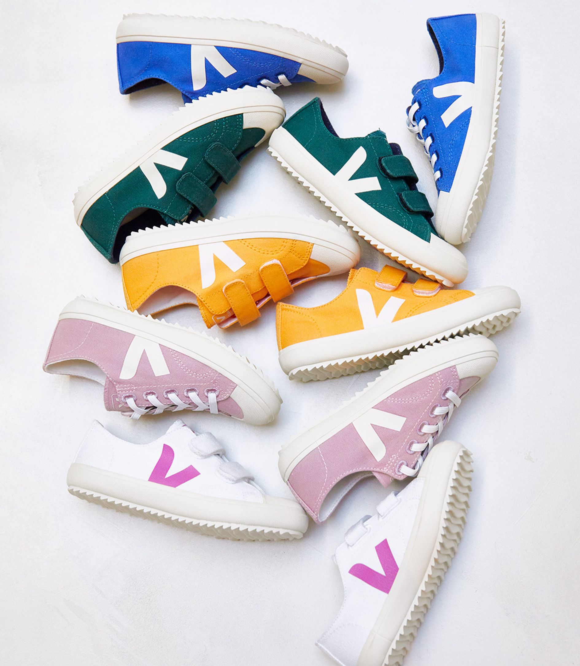 VEJA OLLIE CANVAS WHITE LOTUS | VJ24804