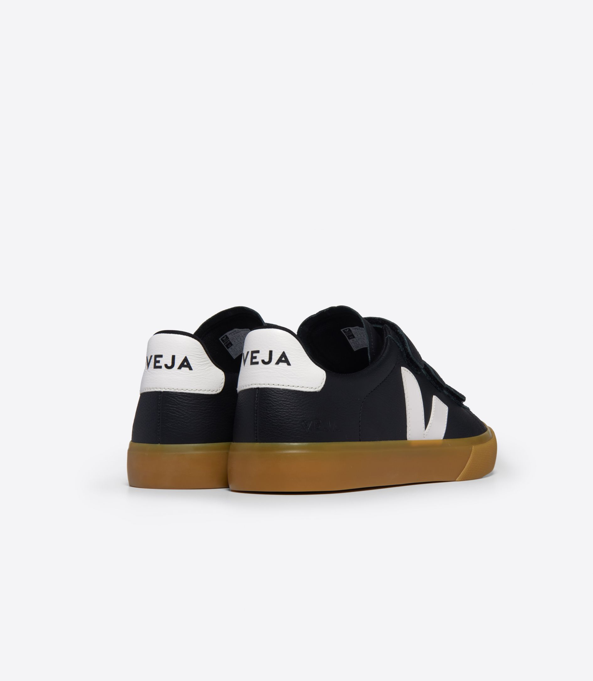 VEJA RECIFE LEATHER BLACK WHITE | VJ24353