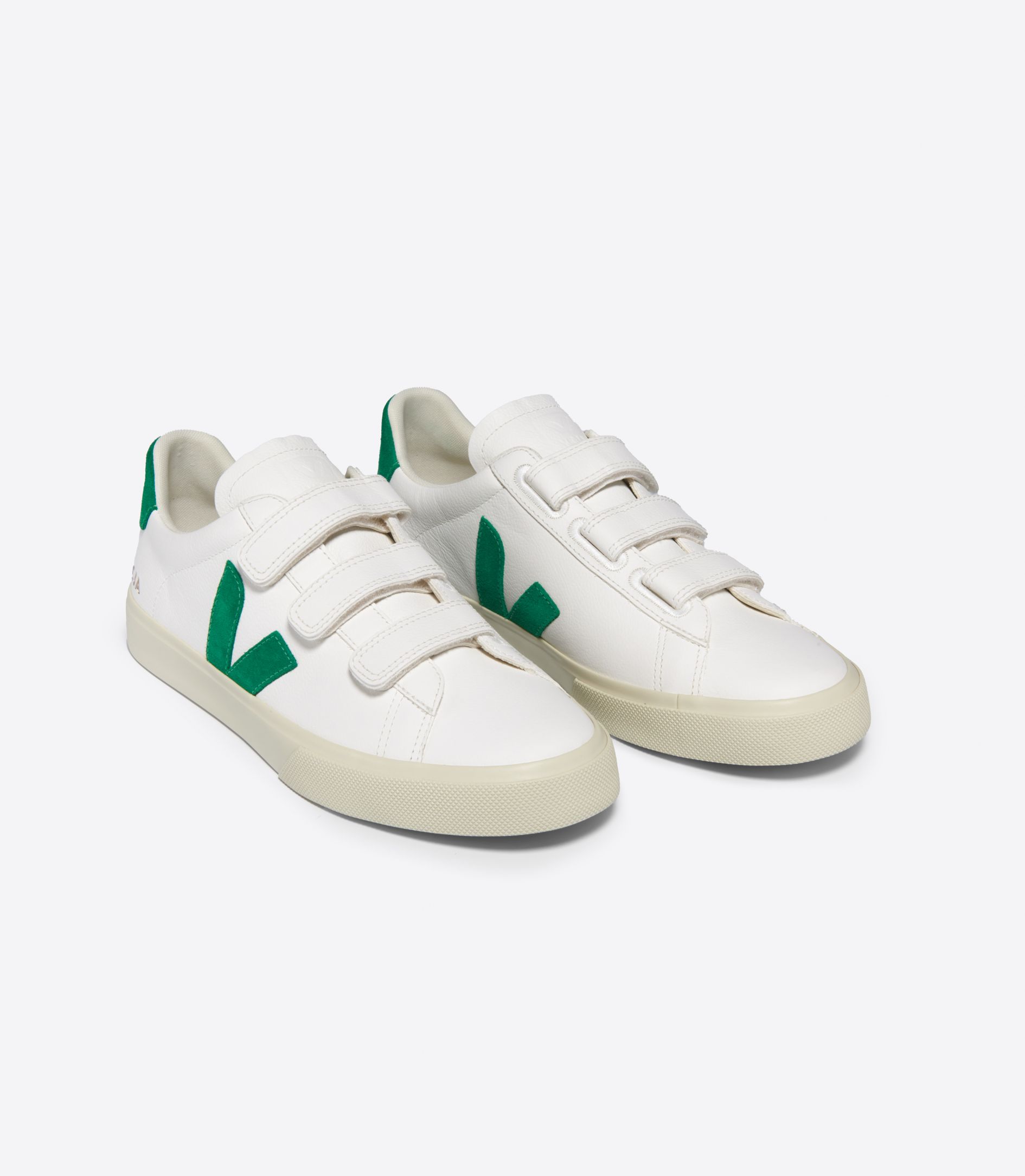 VEJA RECIFE LEATHER WHITE EMERAUDE | VJ24357