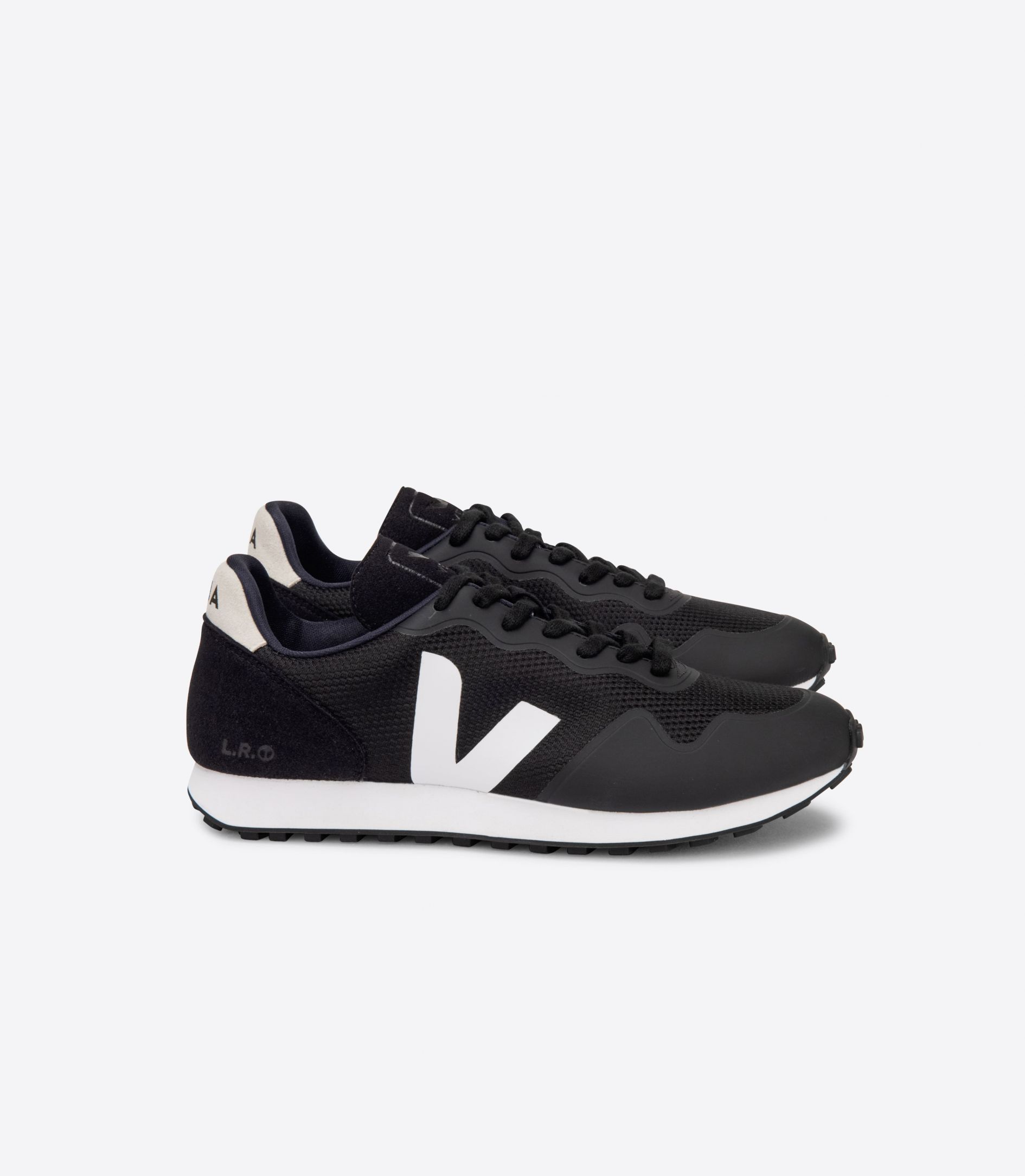 VEJA SDU B-MESH BLACK WHITE | VJ24684