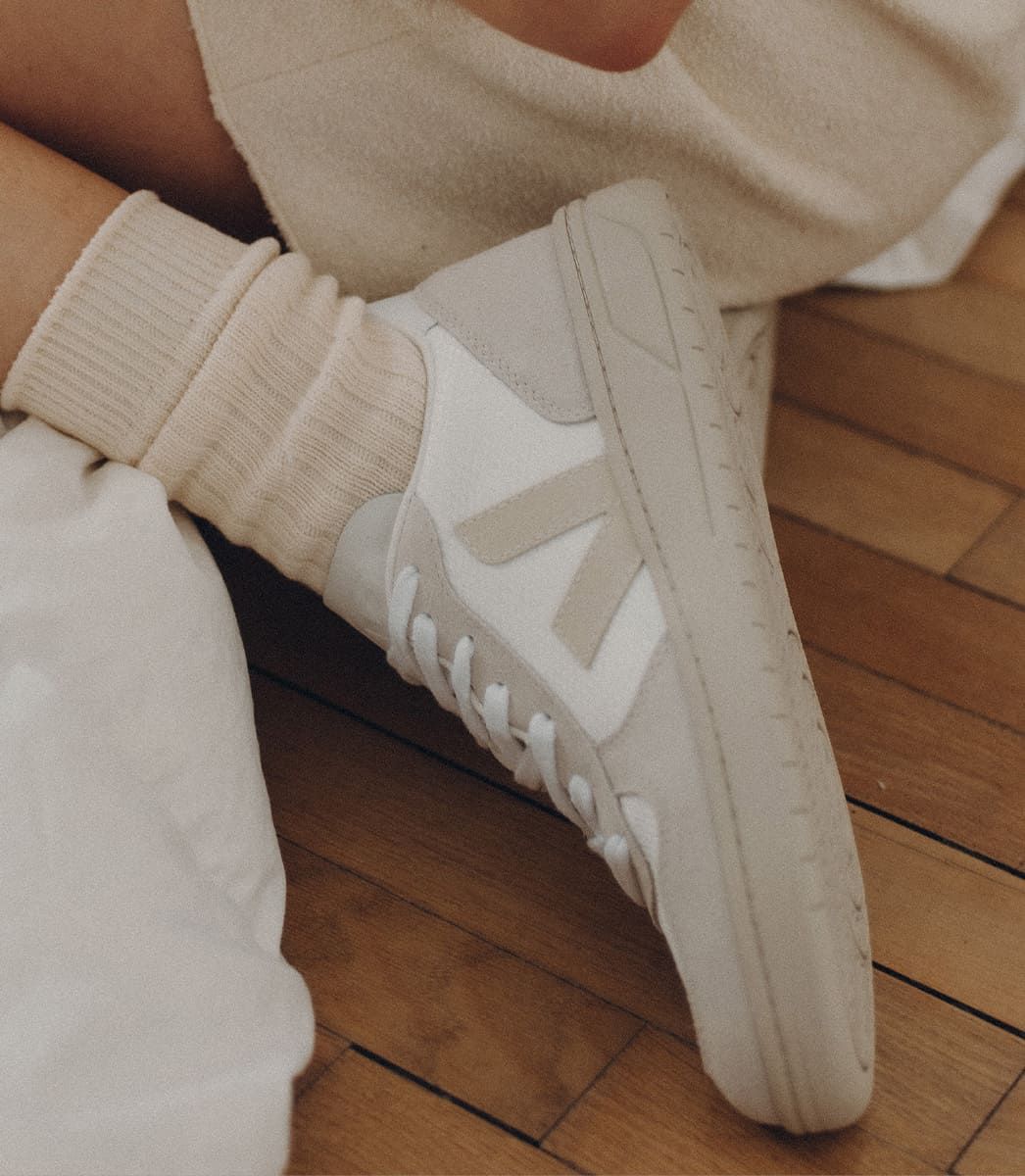 VEJA V-10 B-MESH WHITE NATURAL PIERRE | VJ24558