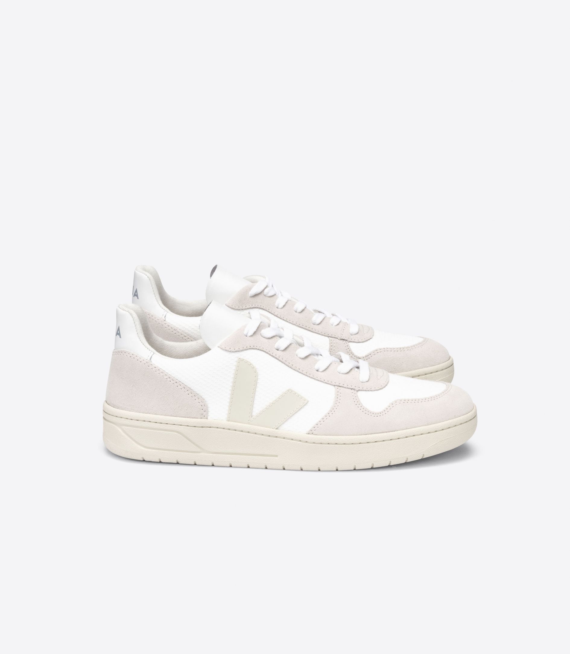 VEJA V-10 B-MESH WHITE NATURAL PIERRE | VJ24243