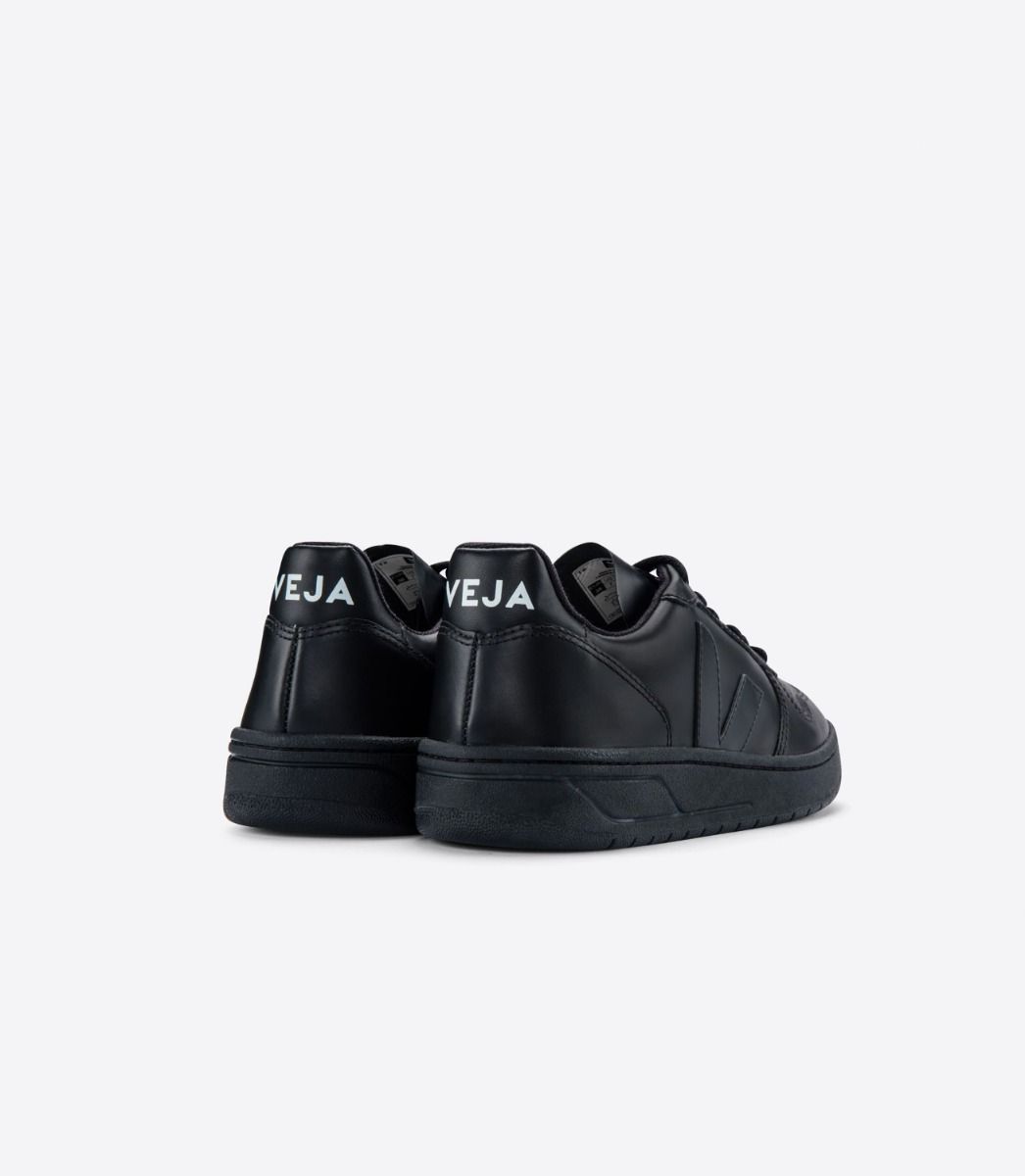 VEJA V-10 CWL BLACK BLACK SOLE | VJ24219