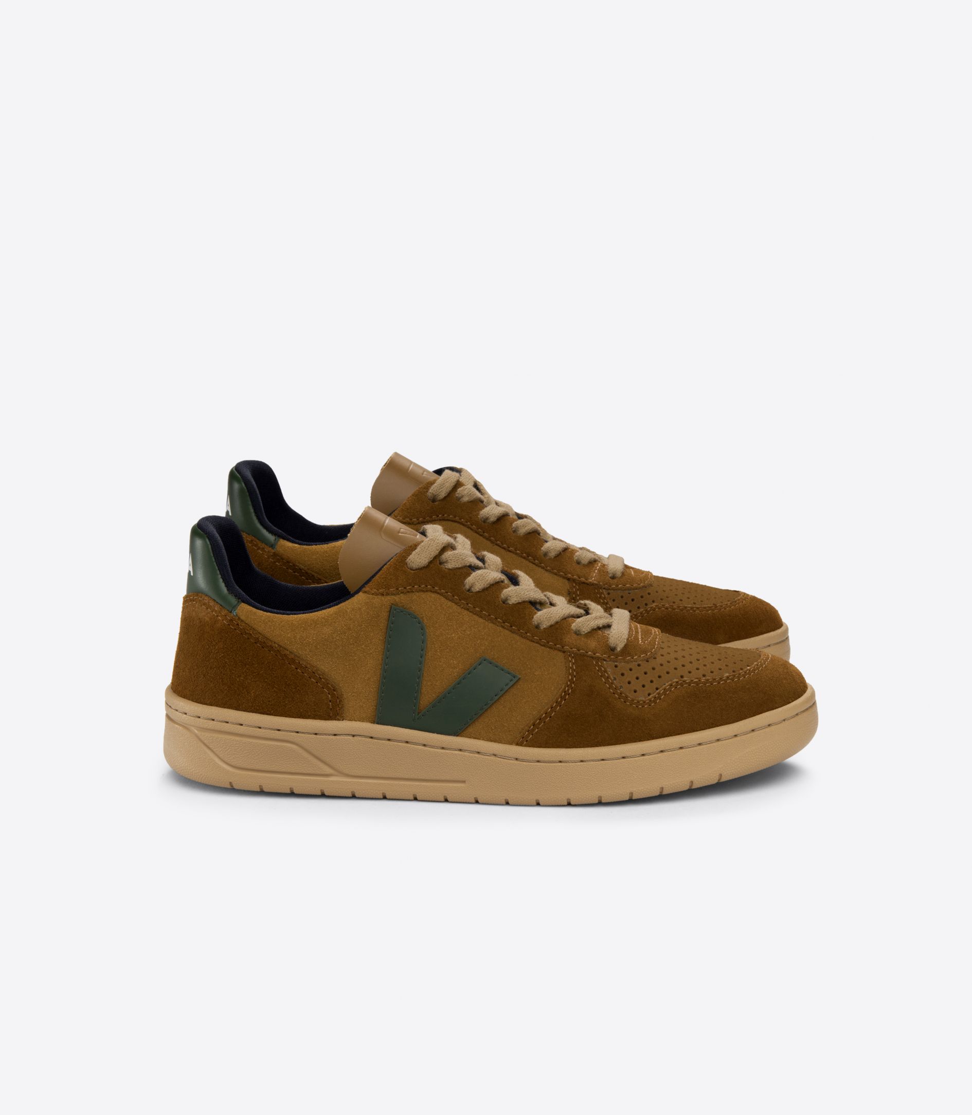 VEJA V-10 SUEDE CAMEL CYPRUS MULTICO | VJ24215