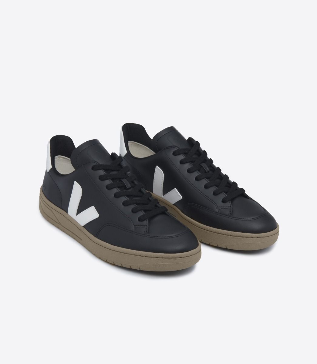 VEJA V-12 LEATHER BLACK WHITE DUNE | VJ24261