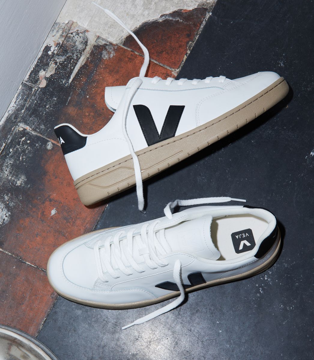 VEJA V-12 LEATHER WHITE BLACK DUNE | VJ24266