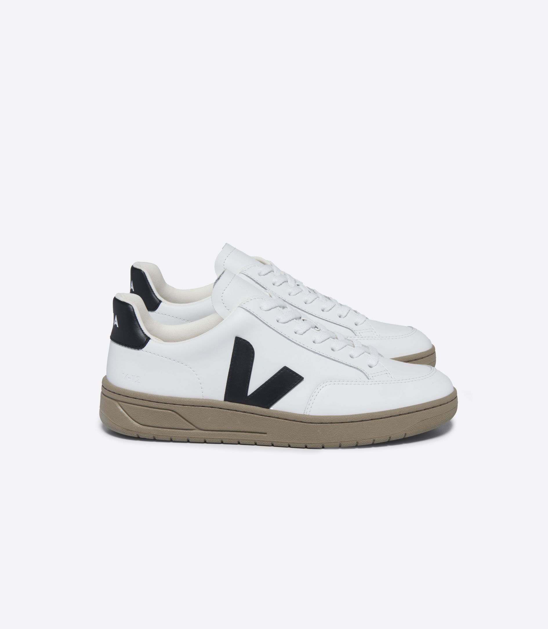 VEJA V-12 LEATHER WHITE BLACK DUNE | VJ24266