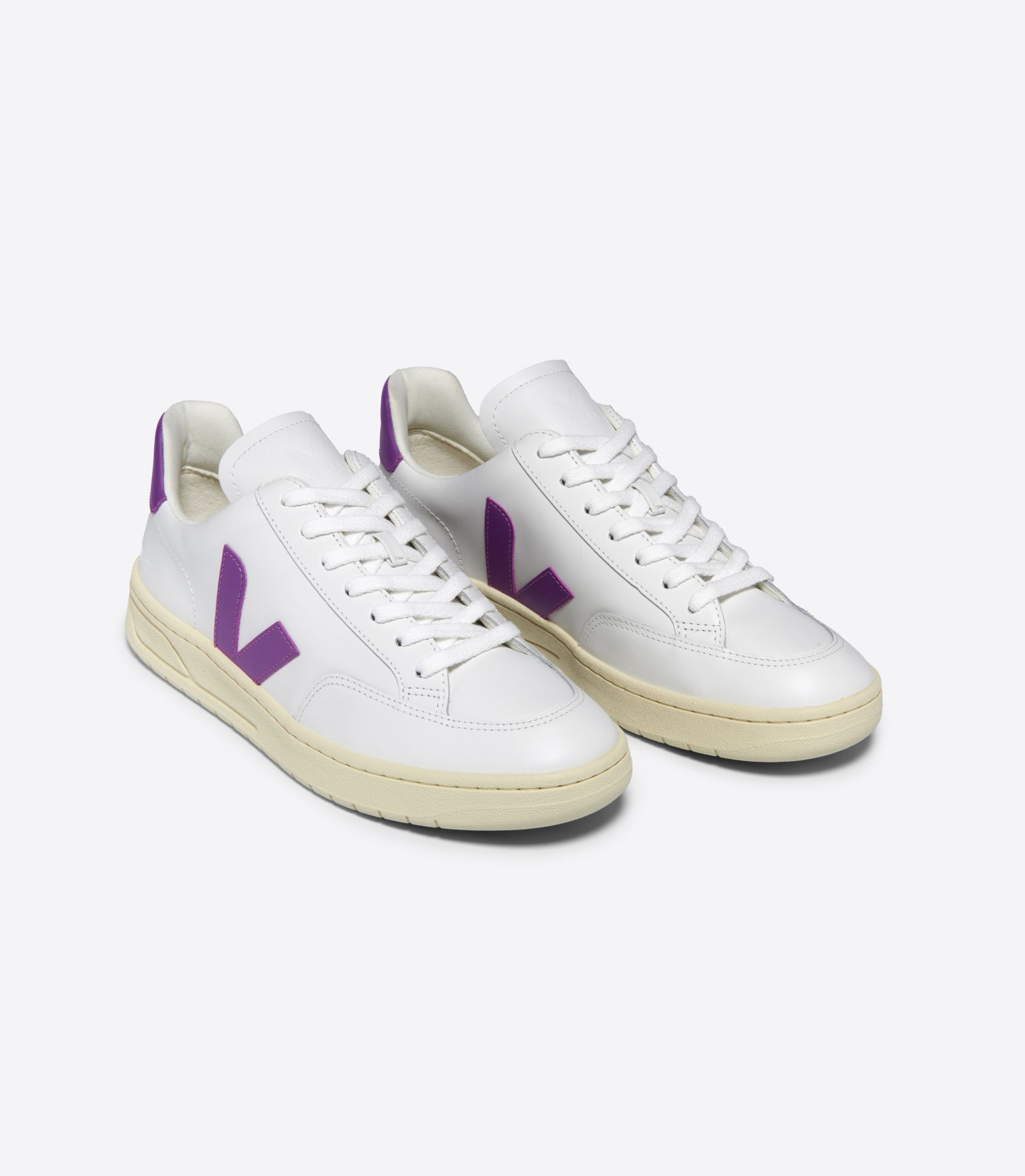 VEJA V-12 LEATHER WHITE COSMOS | VJ24254