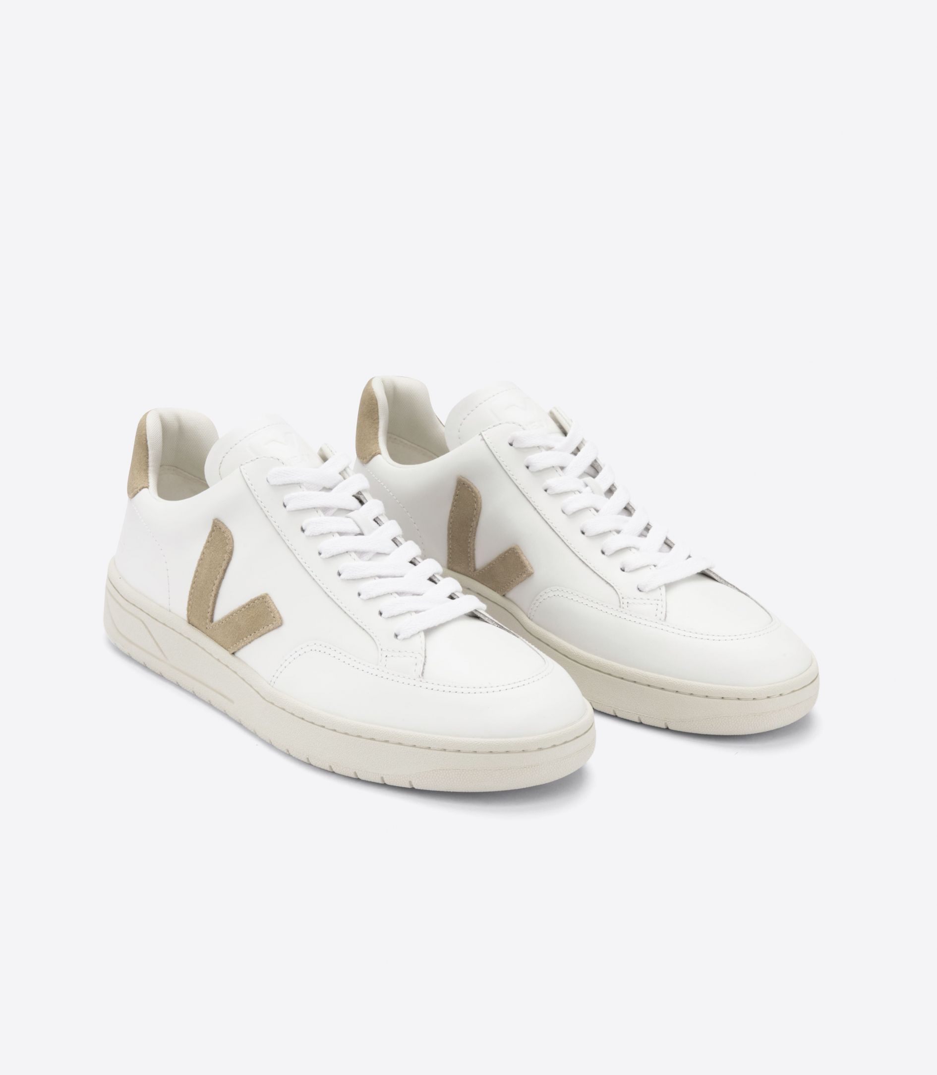 VEJA V-12 LEATHER WHITE DUNE | VJ24247