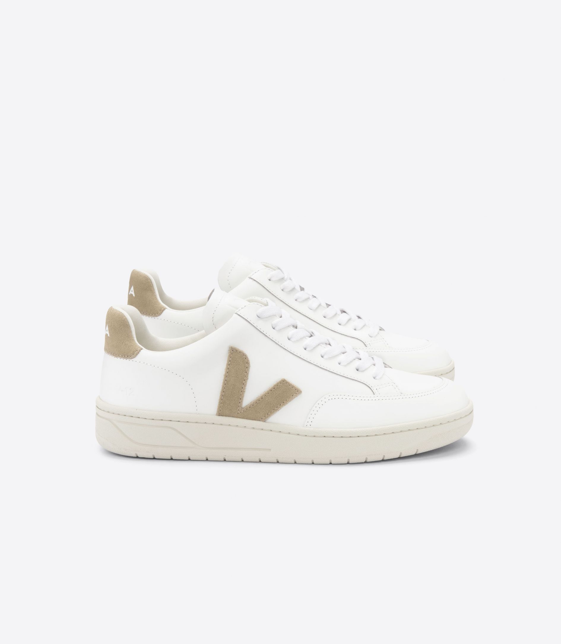 VEJA V-12 LEATHER WHITE DUNE | VJ24247