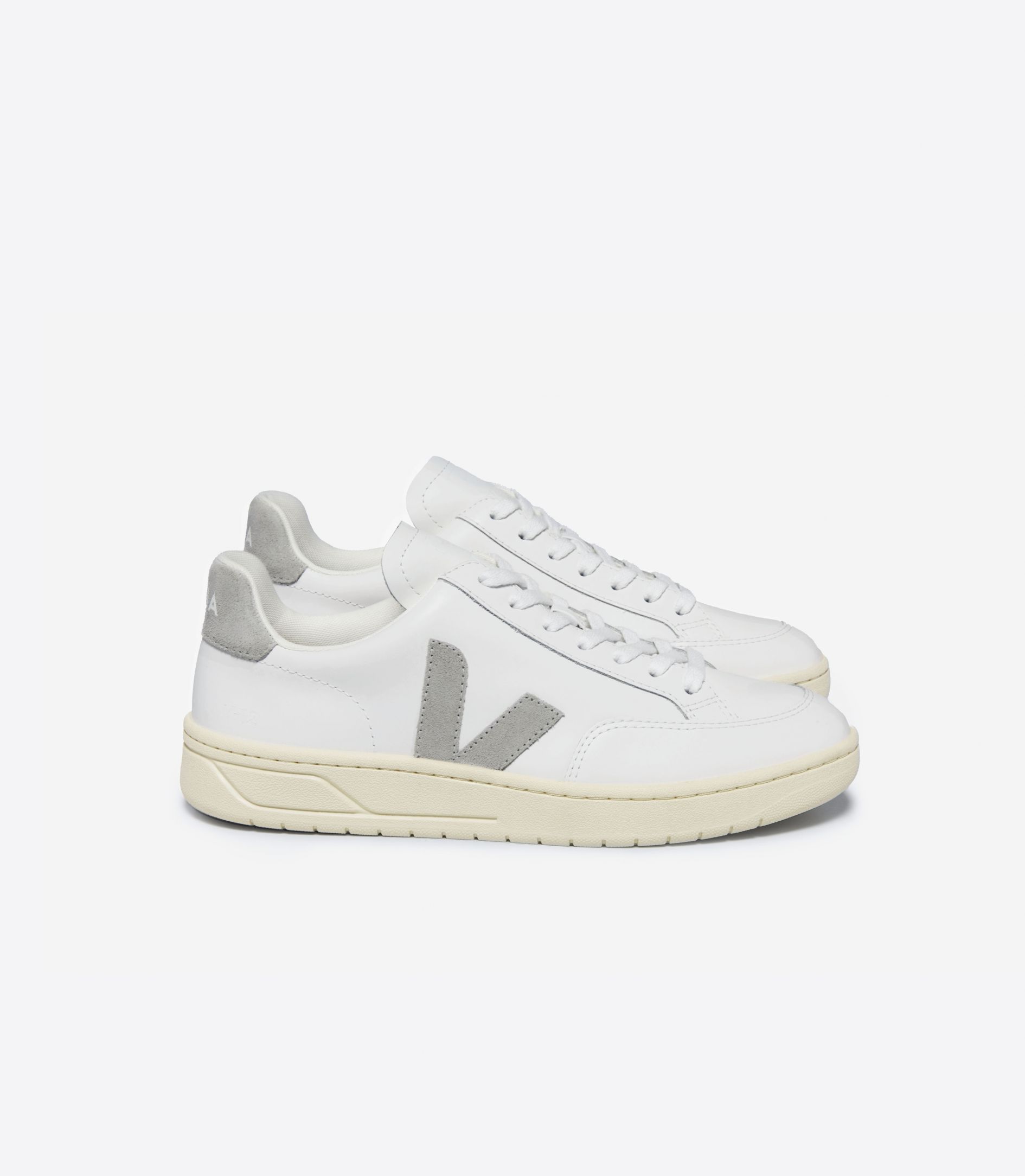 VEJA V-12 LEATHER WHITE LIGHT GREY | VJ24268