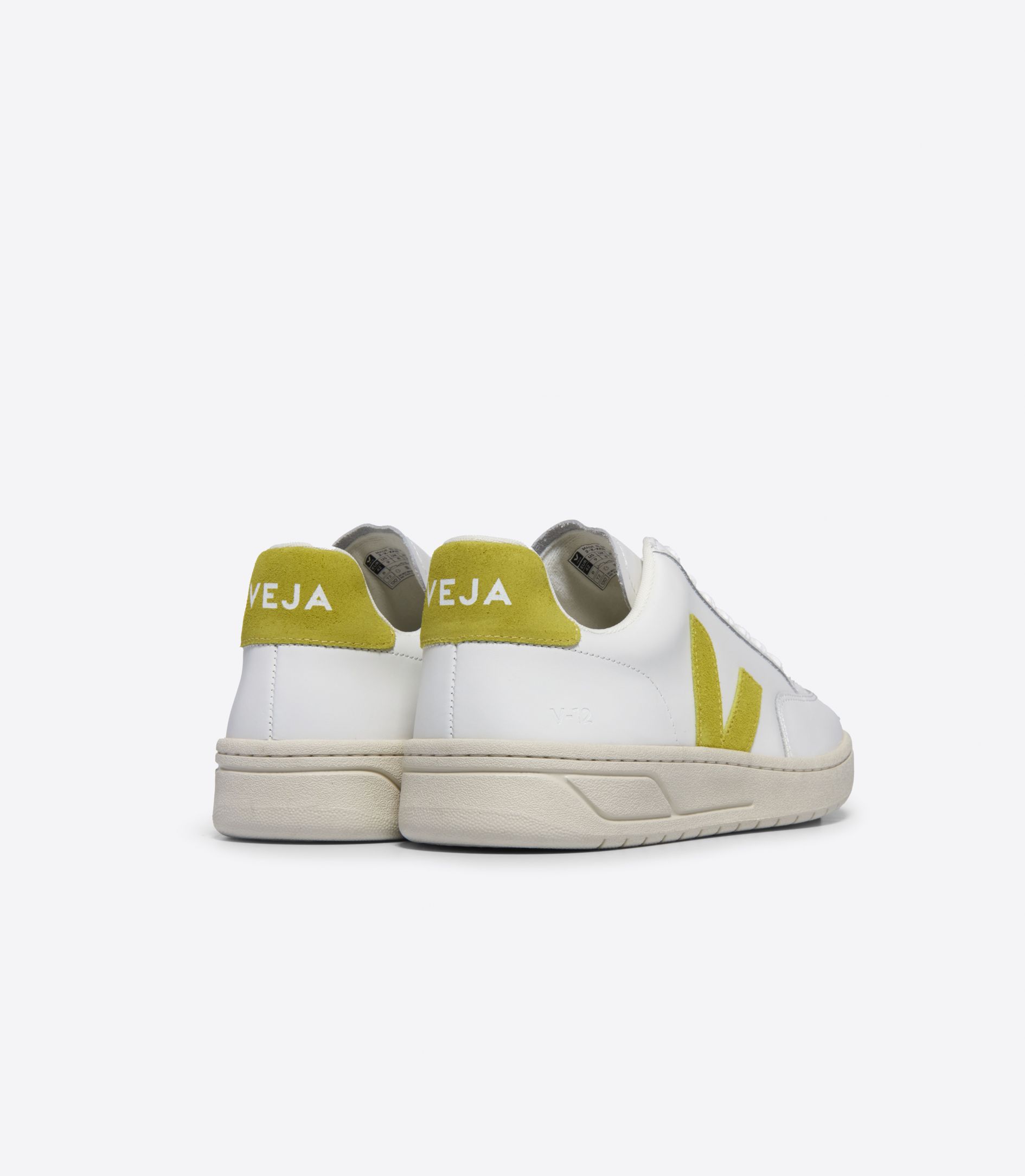 VEJA V-12 LEATHER WHITE LIQUOR | VJ24255