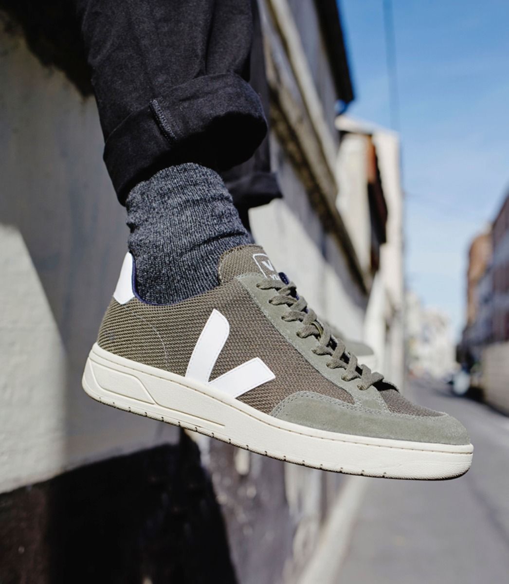 VEJA V-12 VEGAN B-MESH OLIVE WHITE | VJ24250