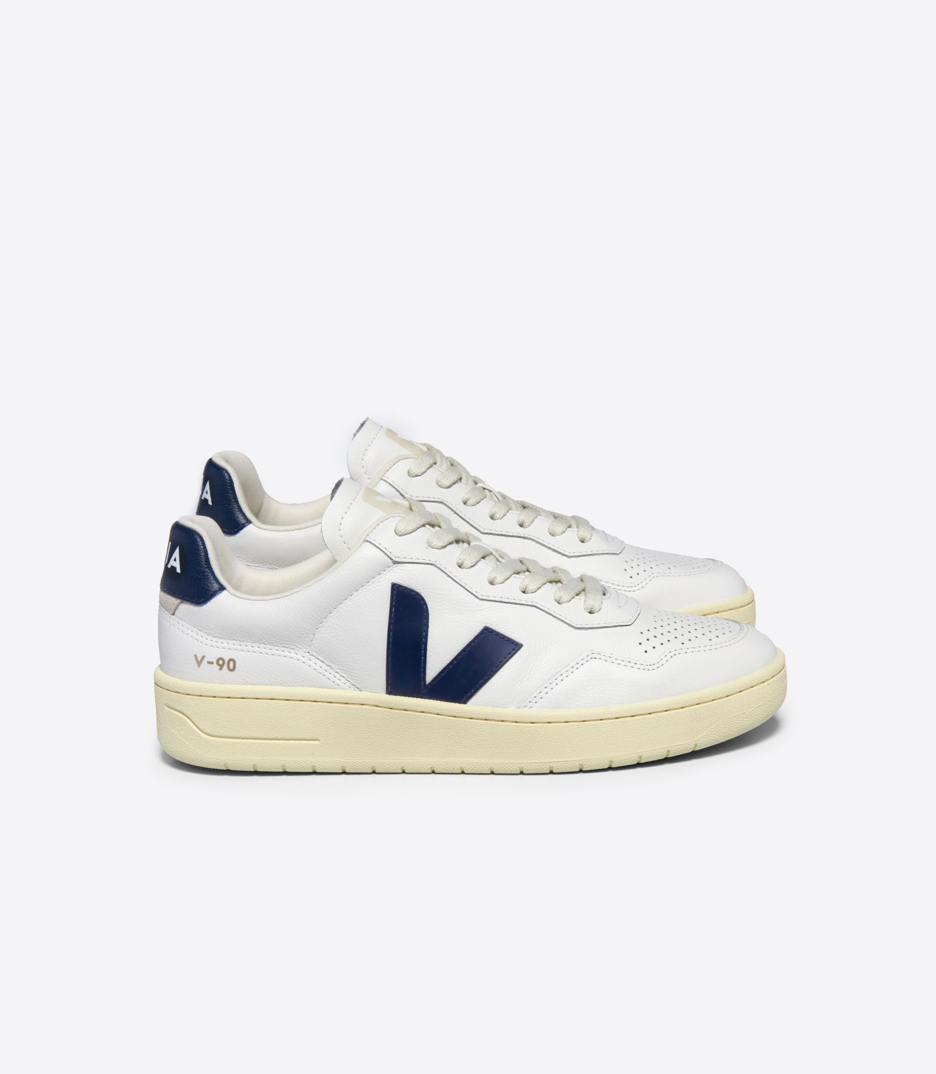 VEJA V-90 LEATHER WHITE NAUTICO | VJ24273