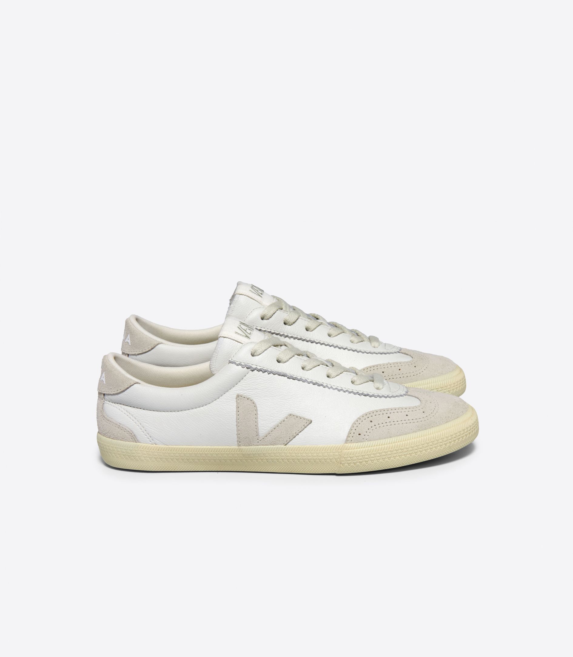 VEJA VOLLEY LEATHER WHITE NATURAL | VJ24479