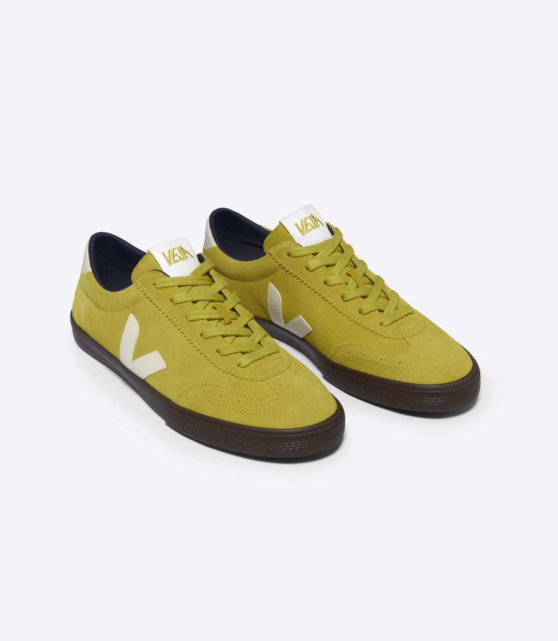 VEJA VOLLEY SUEDE LIQUOR PIERRE EAGLE | VJ24175